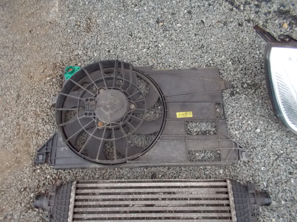 Karosářské díly a světla Ford Fiesta V - 13