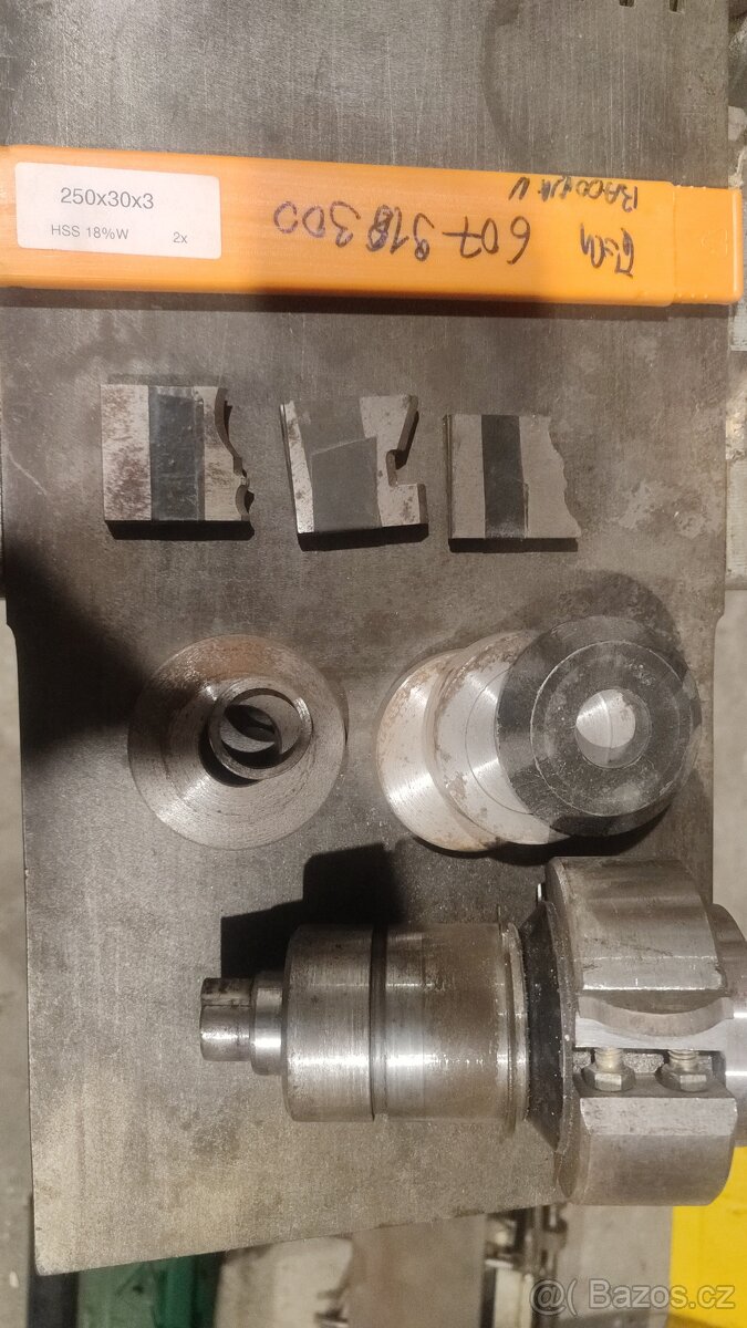 Srovnávací frézka KDR 250S s přídavným zařízením - 13