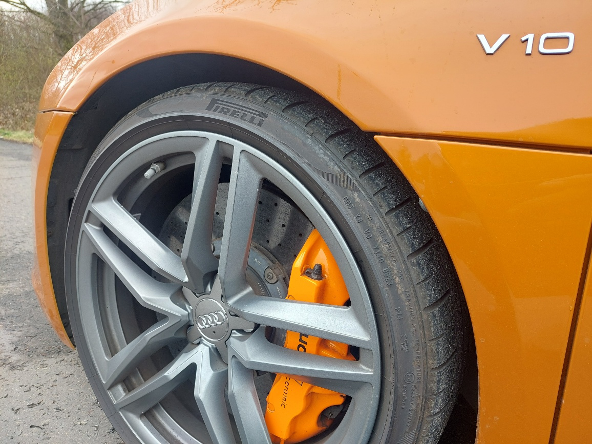 Audi R8 Spyder V10 carbon / keramik/ odpočet - 13