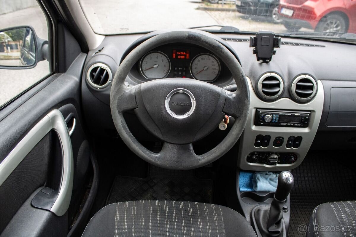 Dacia Logan MCV 1.6 7 miestne / 62kW / M5 / 2012 - 13