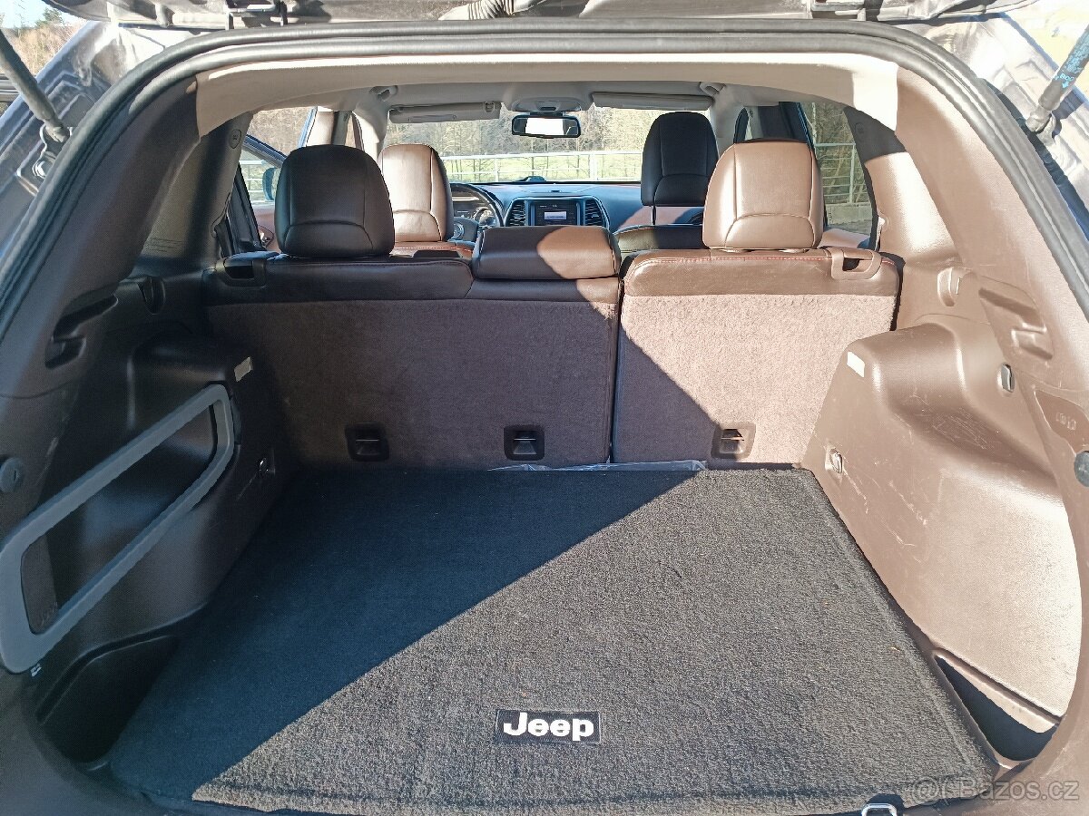 Jeep Cherokee kl trailhawk 3.2 V6 200kw 2016 - 13