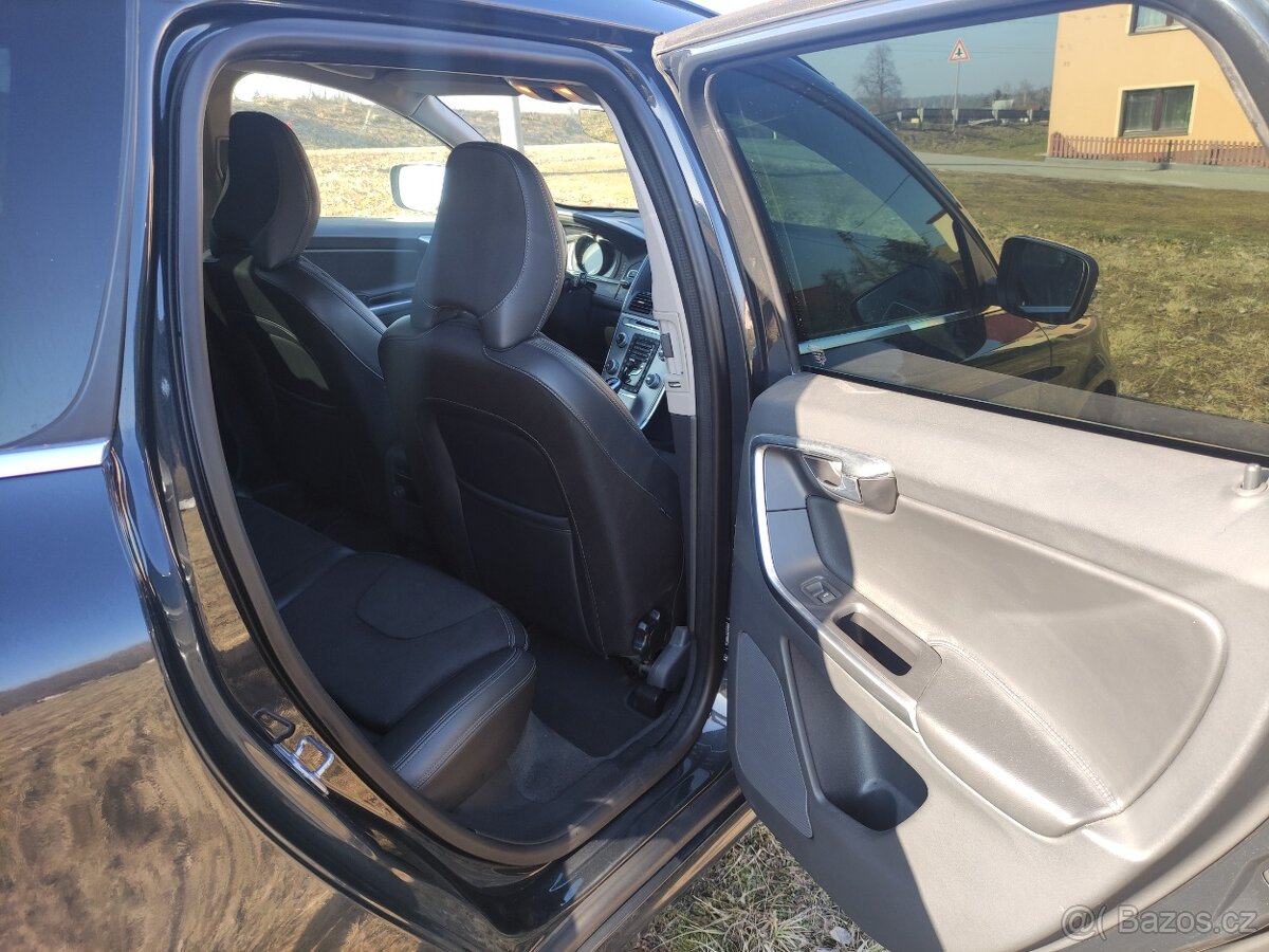 Volvo xc60 2.4D D5 162kw - 13