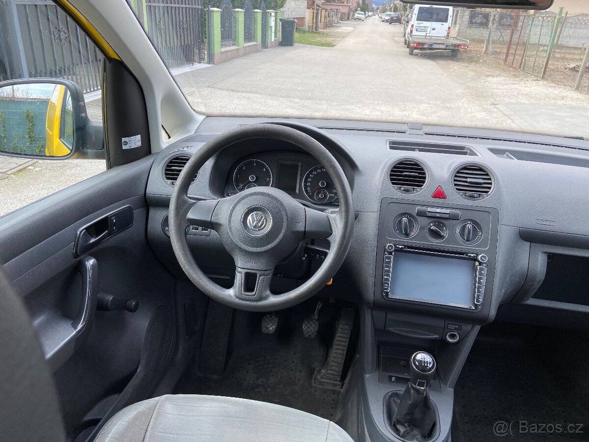 VW CADDY 2.0 TDi MAXI 4x4 - 13