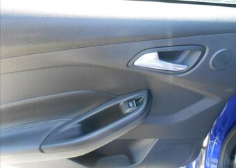 Ford Focus 2,0 ST 184 kW Serviska benzín - 13