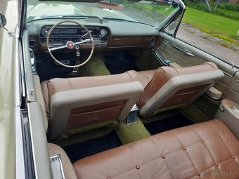 1963 Cadillac Series 62 Convertible - 13