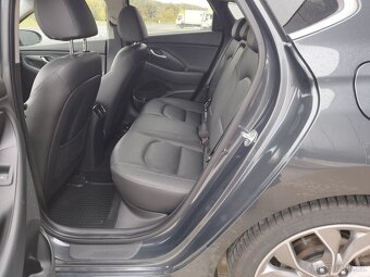 HYUNDAI I30,FASTBACK,1.5i,117Kw,1.majiel,koupeno v ČR - 13