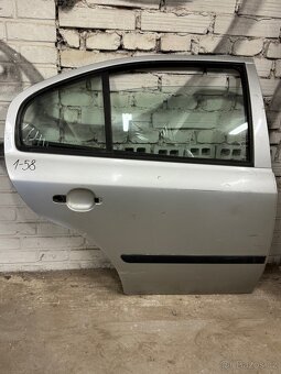 Škoda Octavia 1 sedan, PZ dveře - 13