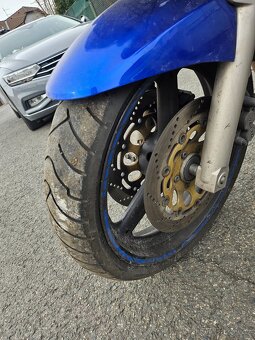 Suzuki bandit 600 S - 13