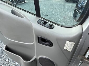 Opel Vivaro  2.0 CDTI - 13