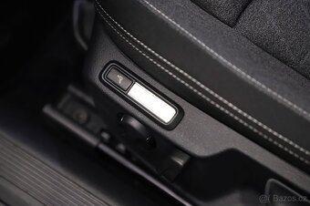 VW Passat B8 Variant TDI 147kW 4x4 R-Line - záruka Autodraft - 13