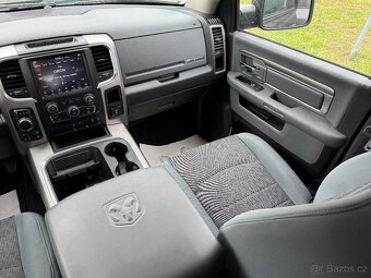 Dodge RAM 1500 5.7 HEMI—2018–4x4—TAŽNÉ 3.5t—159.000km - 13
