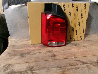 VW T5 , T6 - zadní světla ,KŘÍDLOVÉ dveře - 13