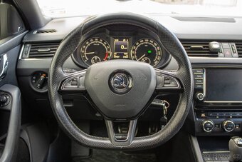 Škoda Octavia Combi 2.0 TD DPF RS DSG - 13