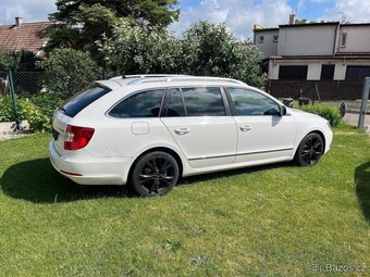 Škoda Superb 2 facelift 2014 125kW DSG Elegance - 13