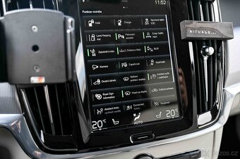 Volvo V90 T8 Inscription 299 koní - 13