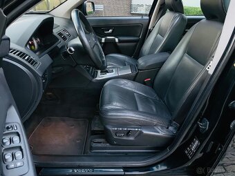 Volvo XC90 2.4 D5 AUTOMAT 1.MAJITEL VÝHŘEV SERVISKA - 13