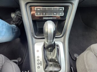 VW Sharan 2.0TDI 110 kW DSG 7 míst nebourané el. dveře - 13