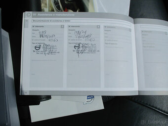 VOLVO XC70 2,4D 133kw Geartronic Momentum AWD 2015 - 13