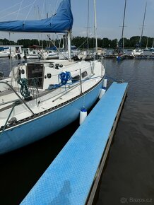 Kajutová plachetnice C&C30 - 13