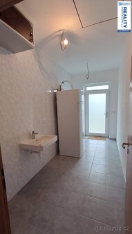 Novostaba rodinného domu, užitná plocha 144m2 - Drahotěšice, - 13