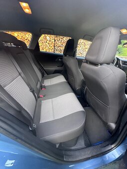 Toyota Auris 1.8 hybrid kombi - 13