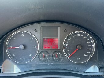 Volkswagen Golf V 2.0TDI 103KW - 13