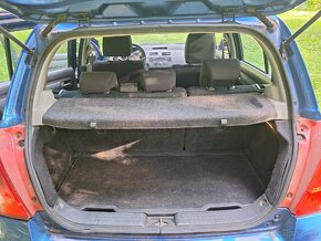 Prodám veškeré náhradní díly Suzuki swift 1.3 benzín - 13