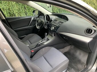 Mazda 3    1.6 i - 13