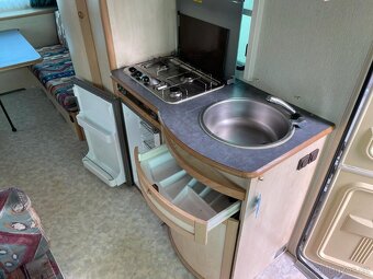 Adria Unica 520, 4 osoby, bojler, sprcha, stan, rozfuk - 13