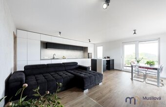 Prodej vily 175 m2, pozemek 460 m2 - 13