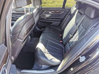 BMW Rad 7 730d A/T - 13