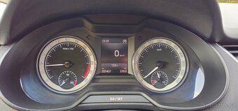 Škoda Octavia 3 liftback 2020 1.6 TDI - 13