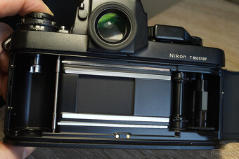 Nikon F3/T (titan), kinofilmový fotoaparát - 13