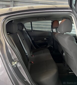 Chevrolet Cruze 96 kW, 1.7 CDTI, AC, P. SENZORY - 13