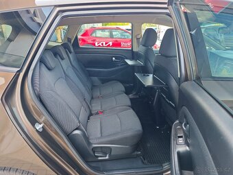 Carens Exclusive 1.6GDi 99kW - 13
