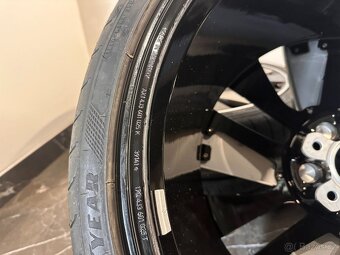 original Audi R21 E Tron GT RS 4J3601025J - 13