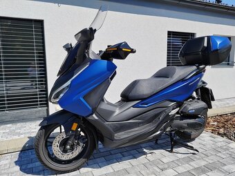 Honda Forza 125 Smart Box-modrá - 13