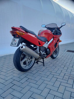 Prodám Honda VFR 800FI RC48 - 13
