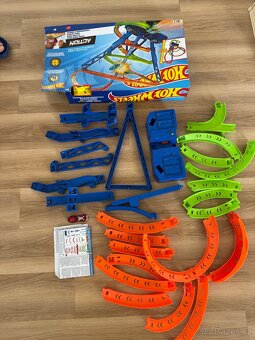 Autodráha Hot Wheels - 13