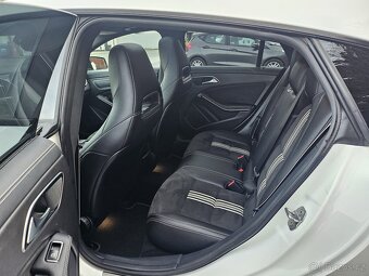 Mercedes Benz CLA 1.6 Automat Panó AMG line - 13