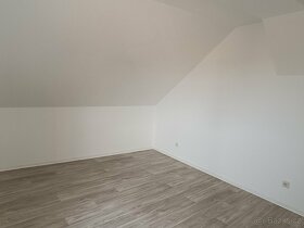 Nově zrekonstruovaný byt v Žitavě 2+1 58 m2 - 13