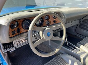 Chevrolet Camaro Type LT 5.7 V8 147 koní – 1975 - 13