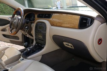 Jaguar X-Type 2.2 114KW - 13