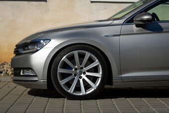Volkswagen Passat Variant 2.0 BiTDI BMT Highline 4MOTION - 13