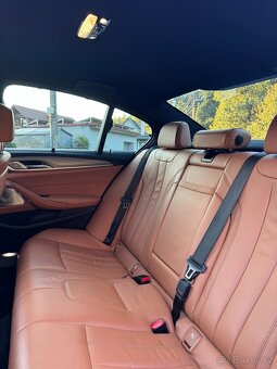 BMW 540i xDrive Limousine - 13
