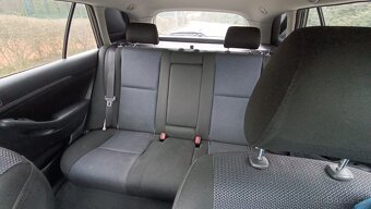 Toyota Avensis kombi T25 2.2D-4D 110 kW - 13