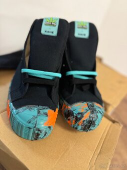 Prodám Boty různý Barvi - 13