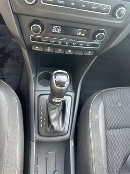Prodám Škoda Rapid 1.6 TDI DSG - 13