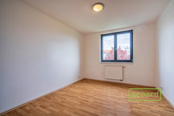 Prodej rodinného domu 123 m2, 4+kk s garáží, pozemek 575 m2, - 13