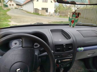 Renault Thalia 1.2 z roku 2008 - 13